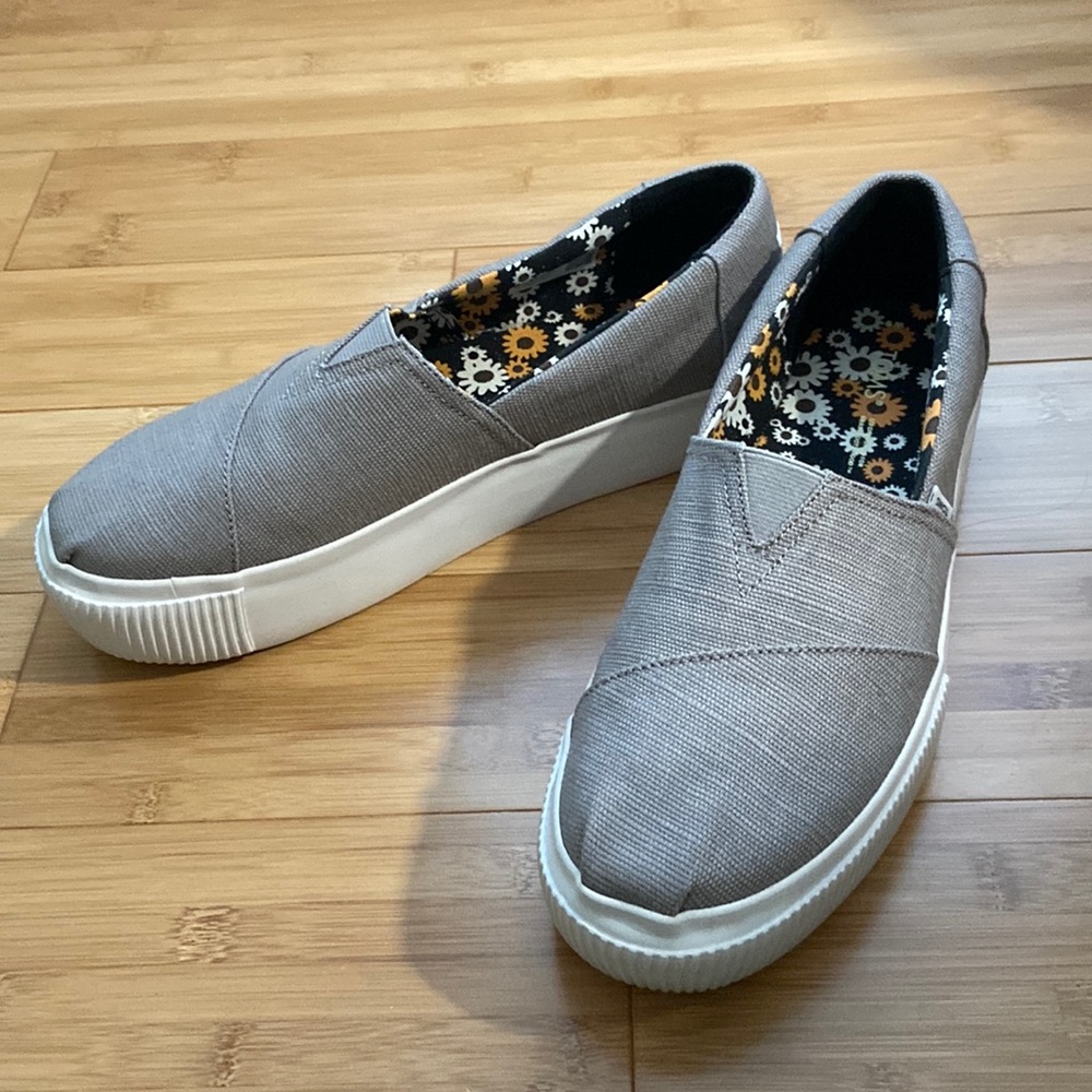Toms Platform Slip On